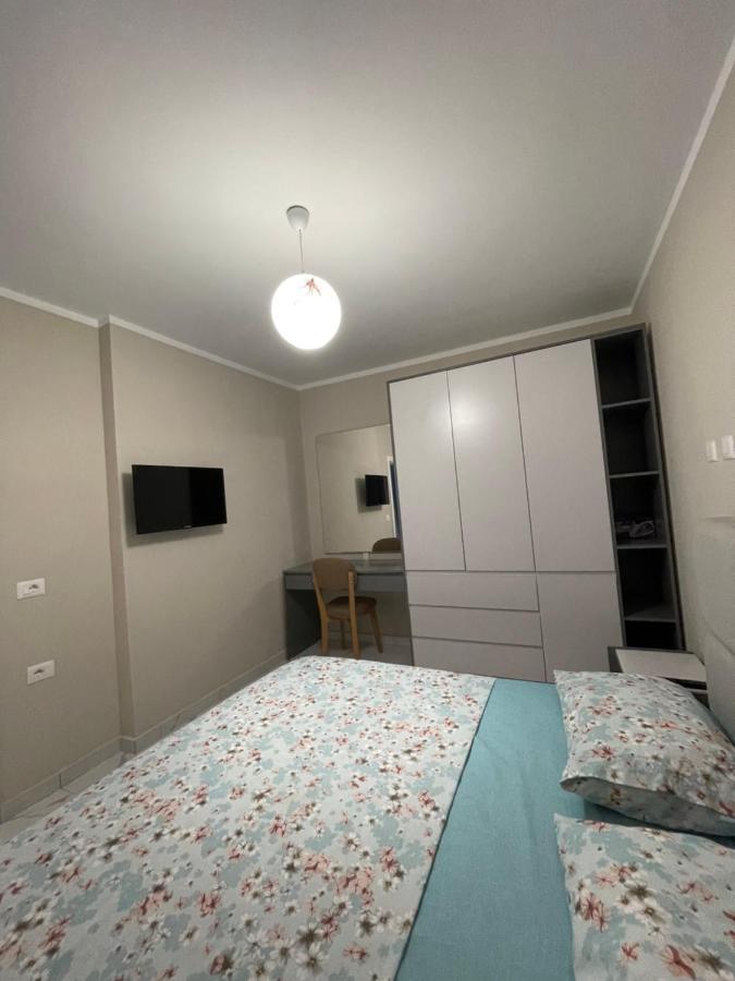 Modern Beachfront Apartamento Sarandë
