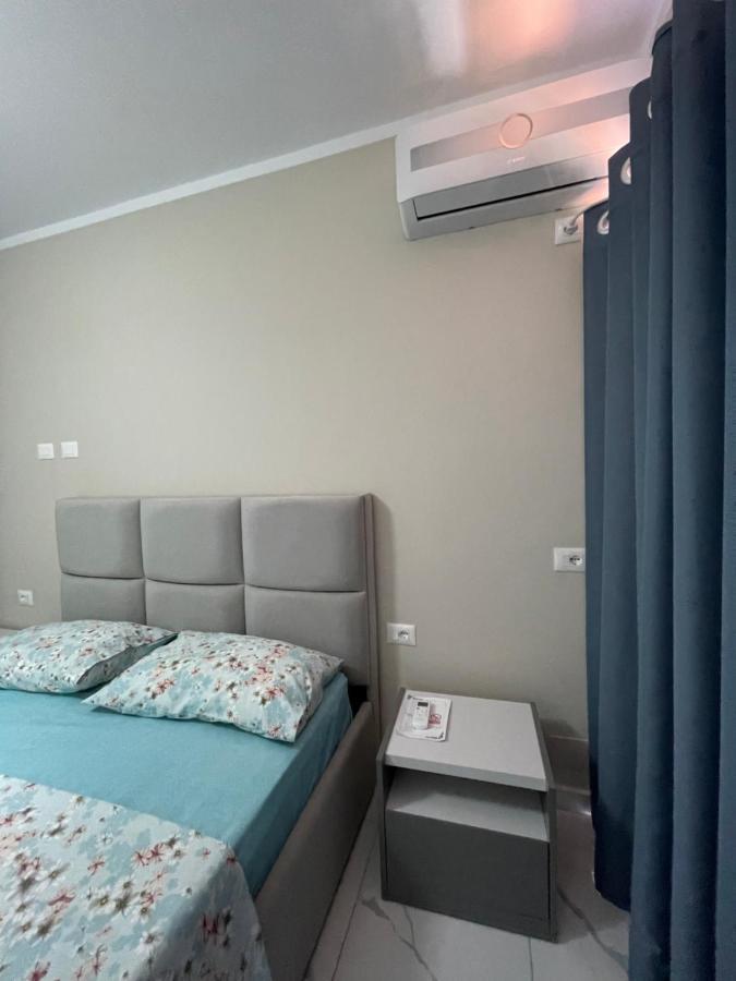 Modern Beachfront Apartamento Sarandë